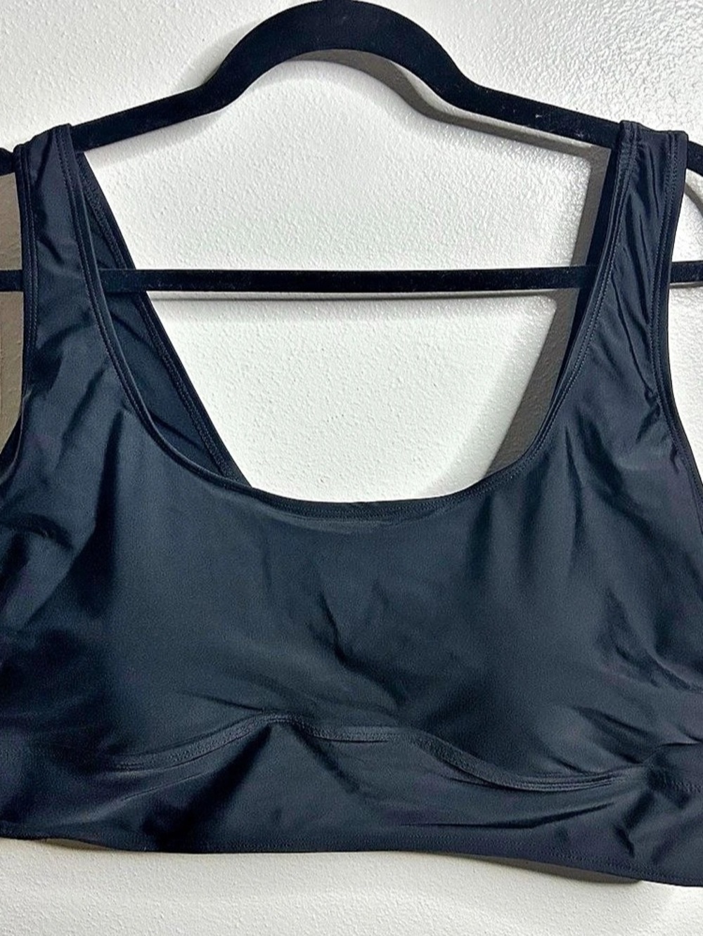 NWOT Torrid Solid Black Scoop Neck Wireless Crop Midkini Swim Top 3X Size 3 22 2